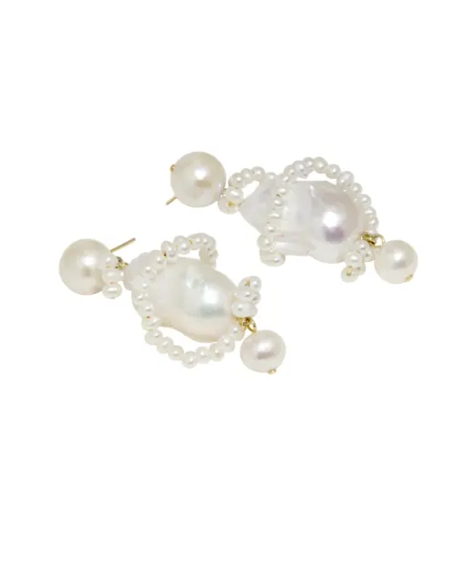 Completedworks Серьги из жемчуга и переработанного золота с позолотой - Артикул: P161