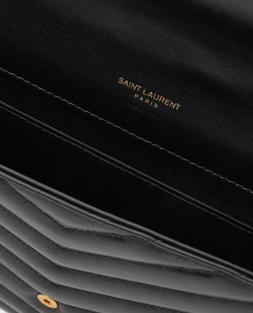 Saint Laurent Шкіряний клатч Cassandre - Артикул: 759533-AAA44