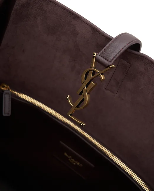 Saint Laurent Кожаная сумка LE 5 À 7 Large - Артикул: 753837-AAAUQ