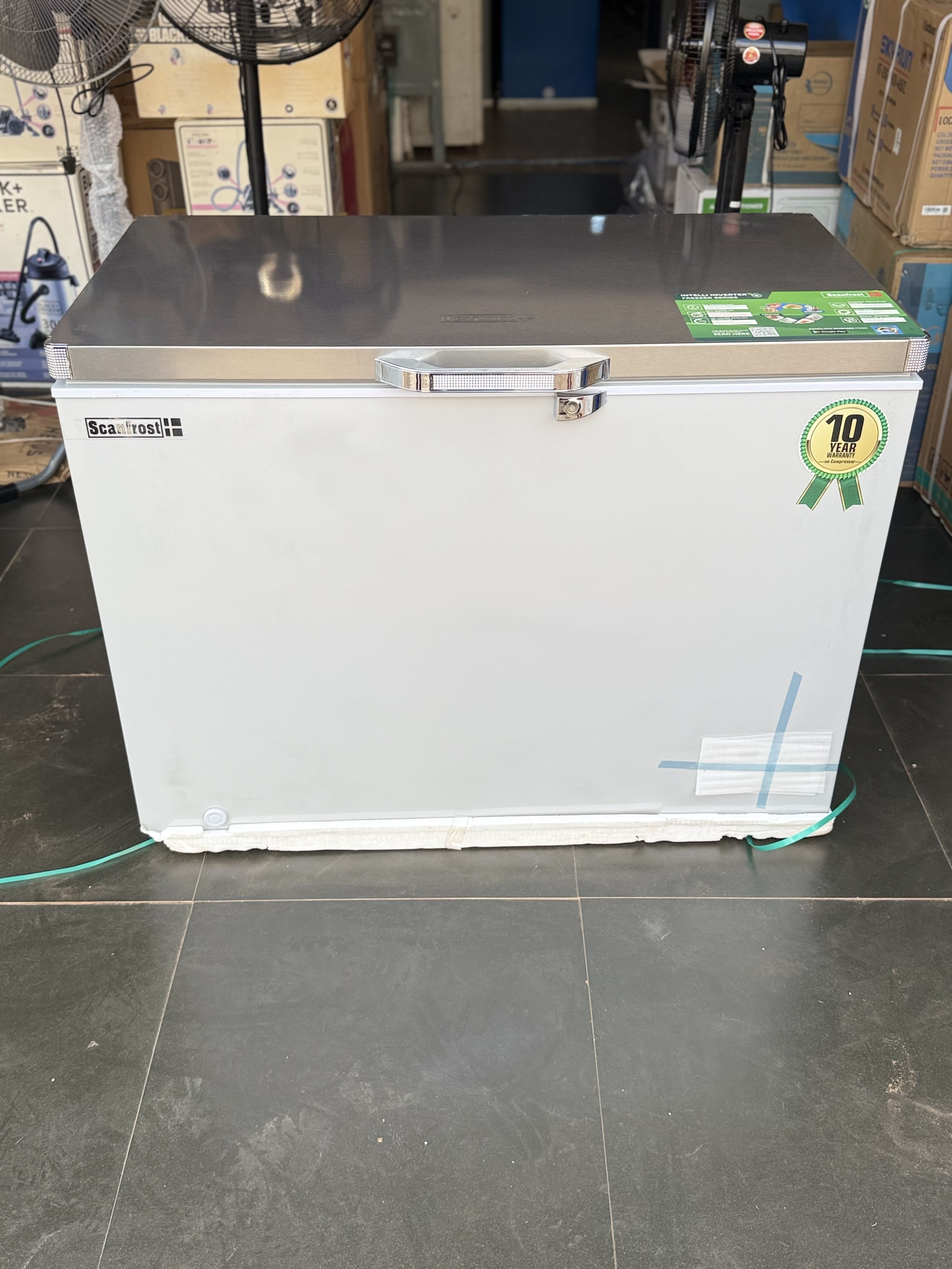 Scanfrost Inverter freezer SFL250 INV 230 litres