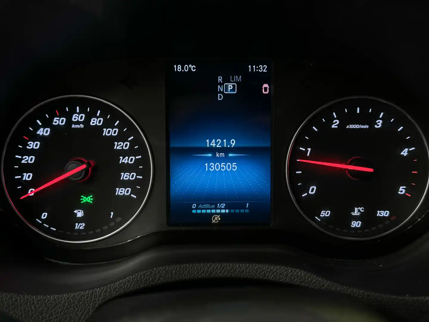 car-image