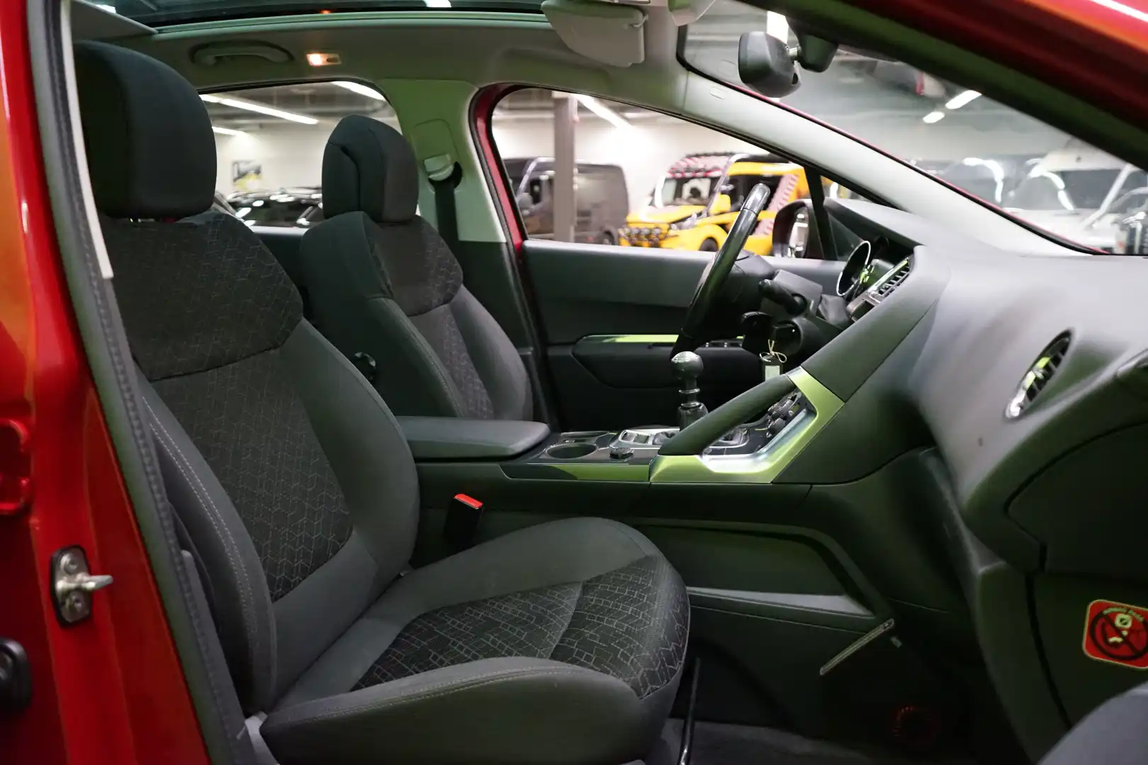 car-image