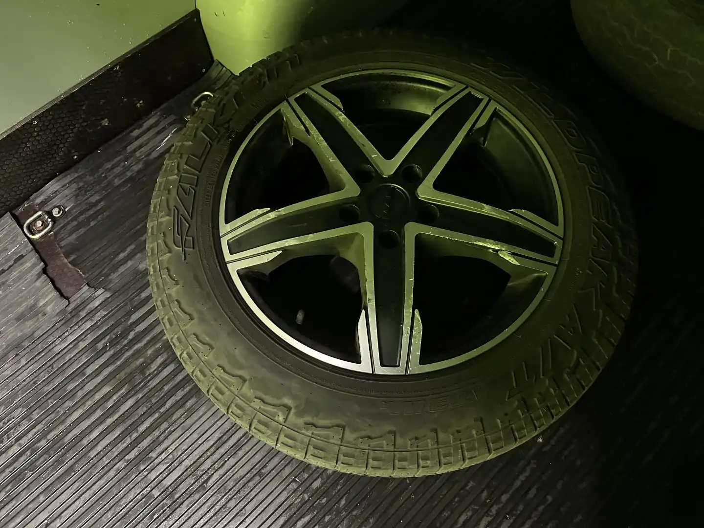 car-image