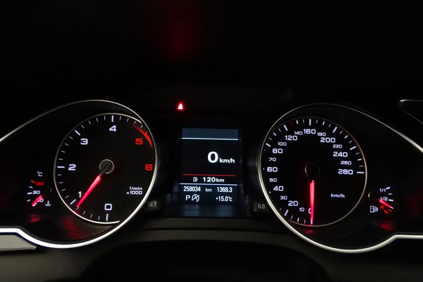 car-image