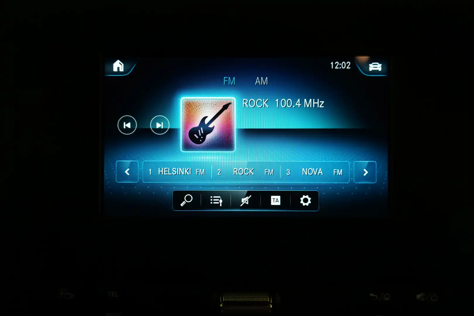 car-image