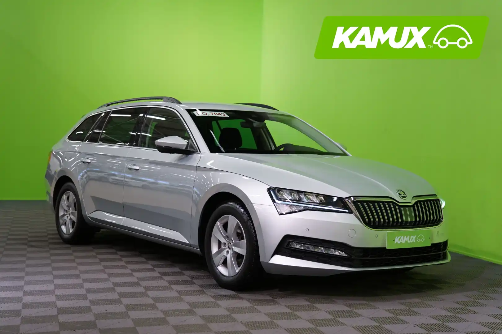 car-image