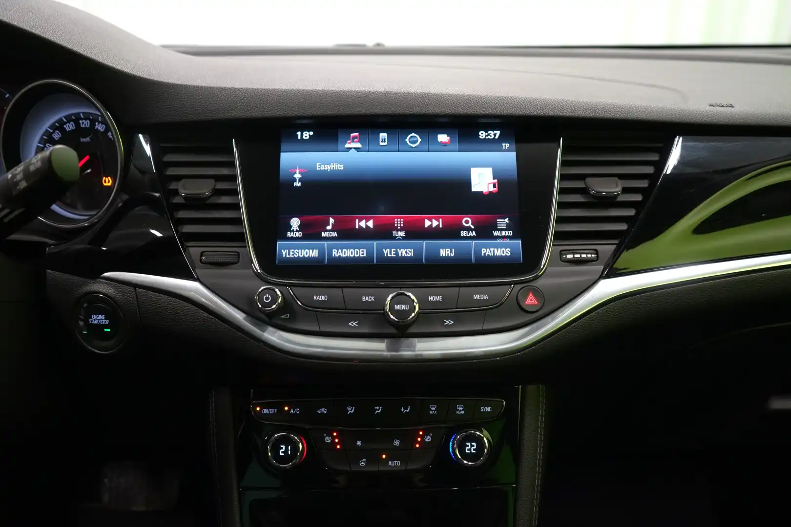 car-image