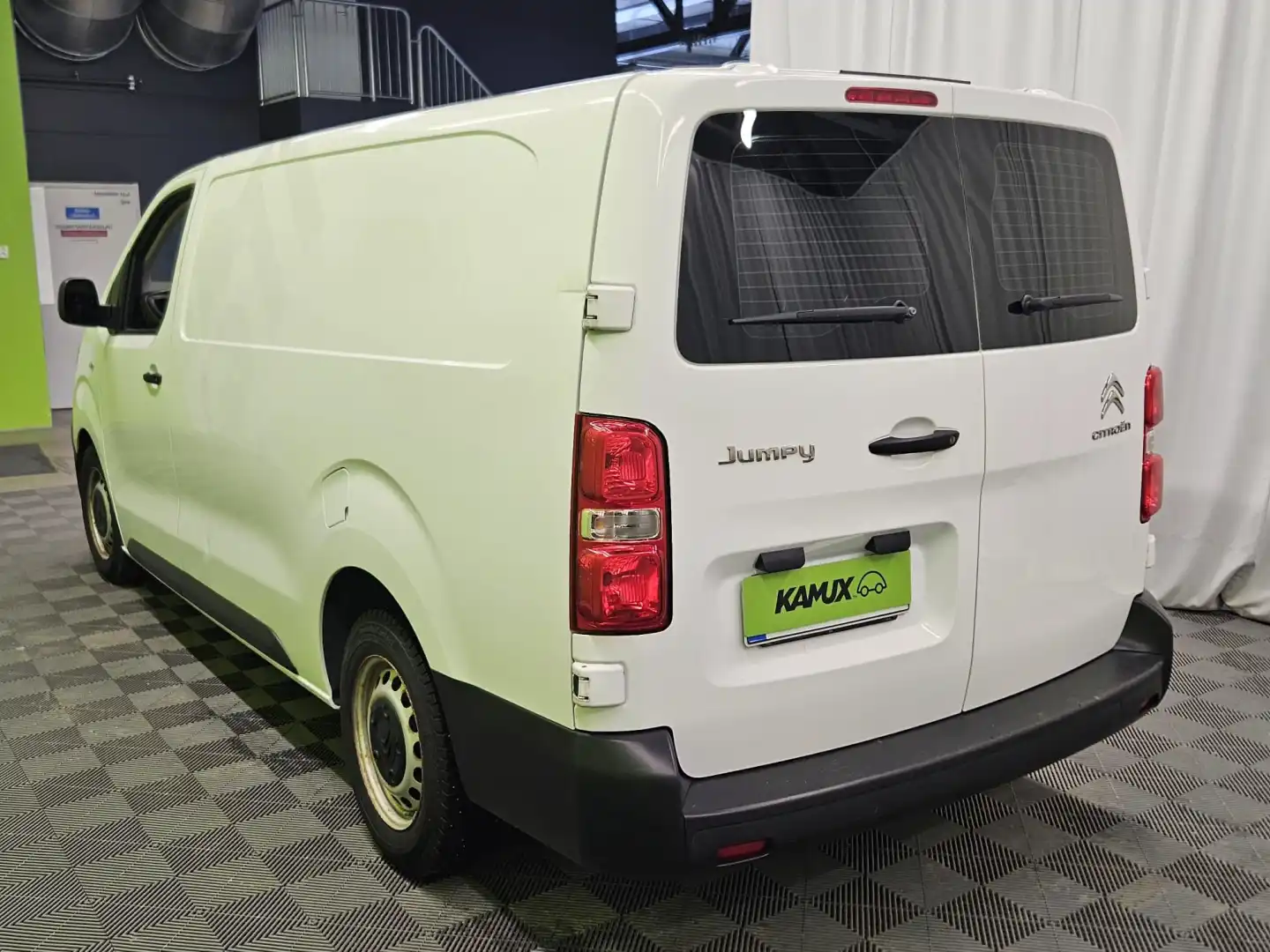 car-image