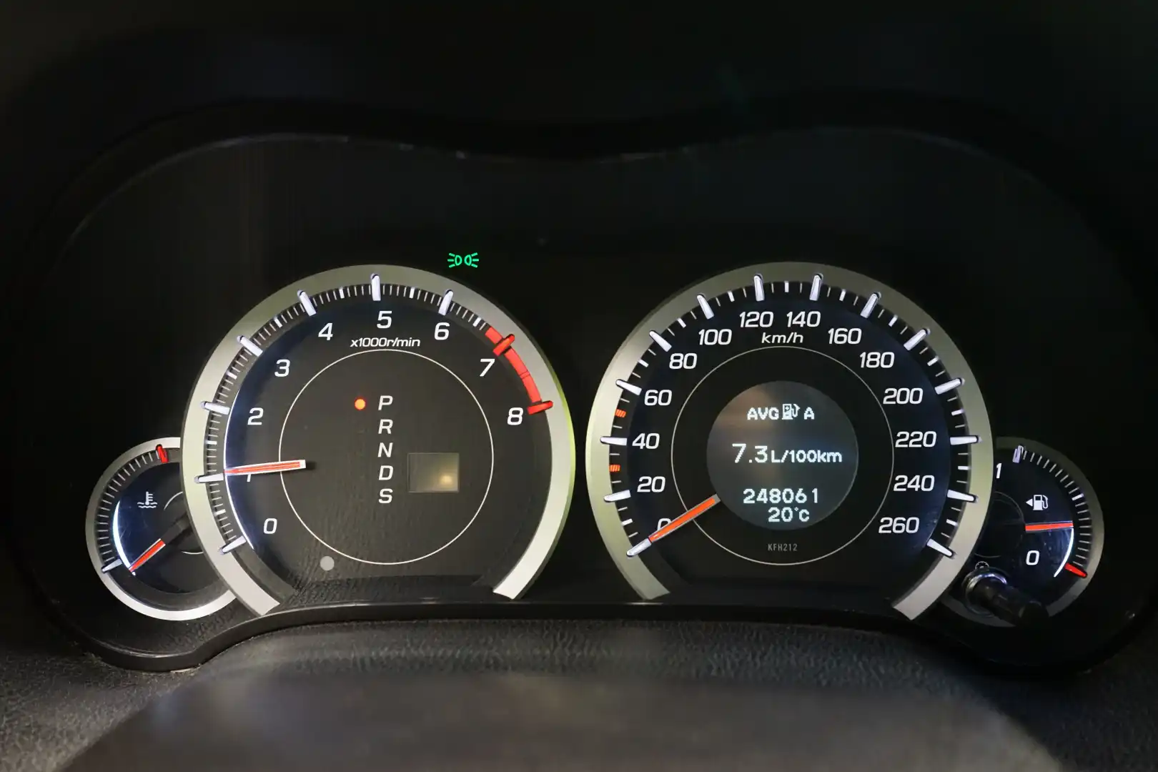 car-image