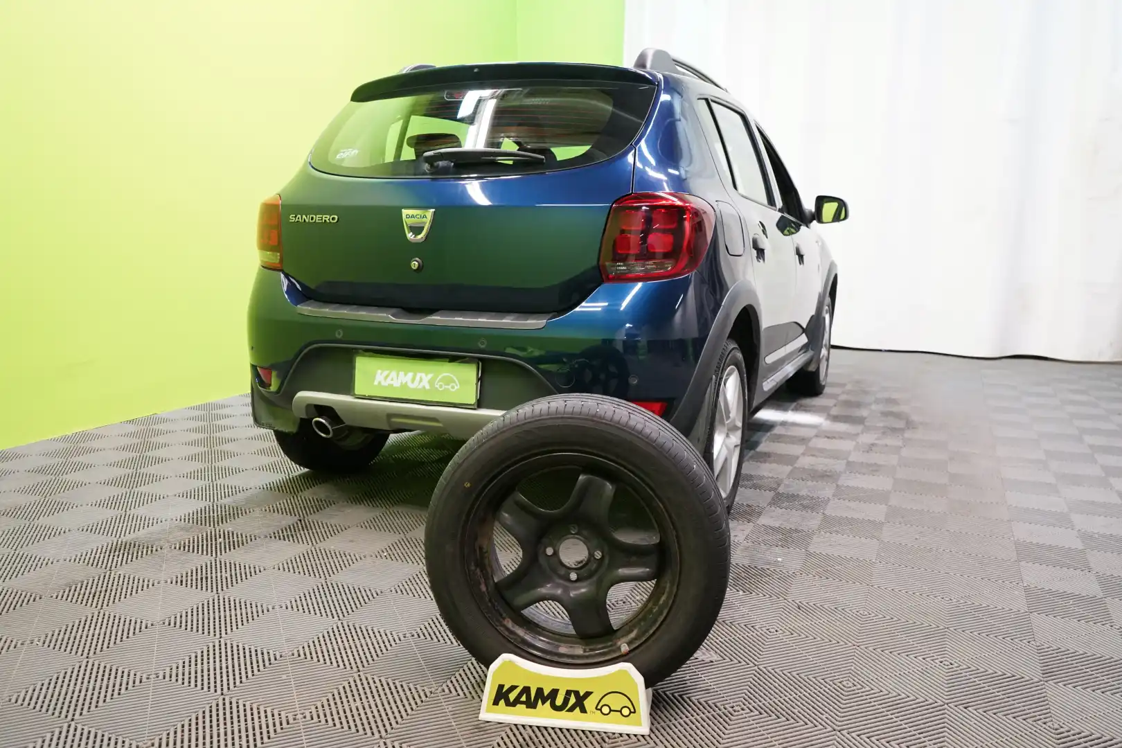 car-image