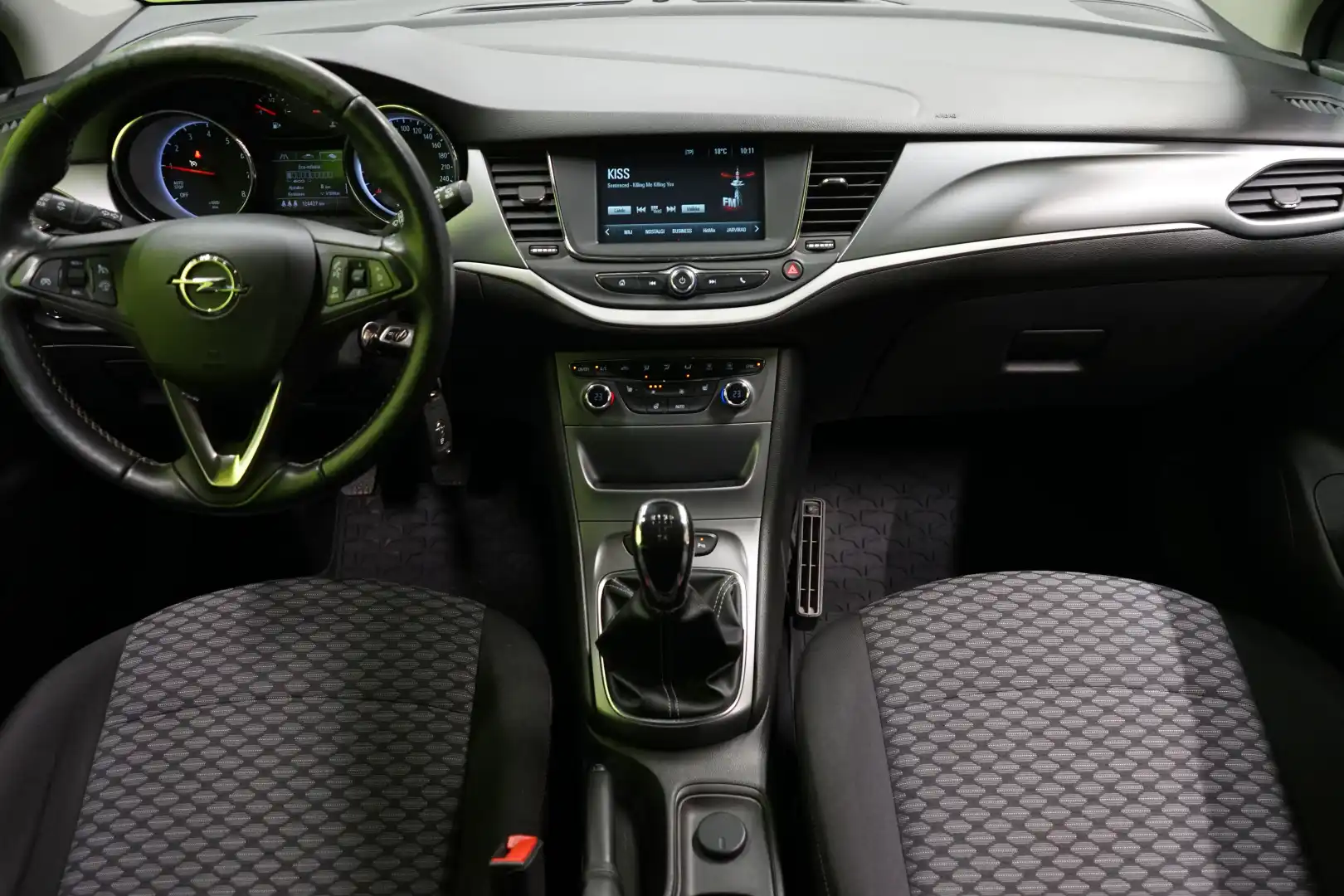 car-image