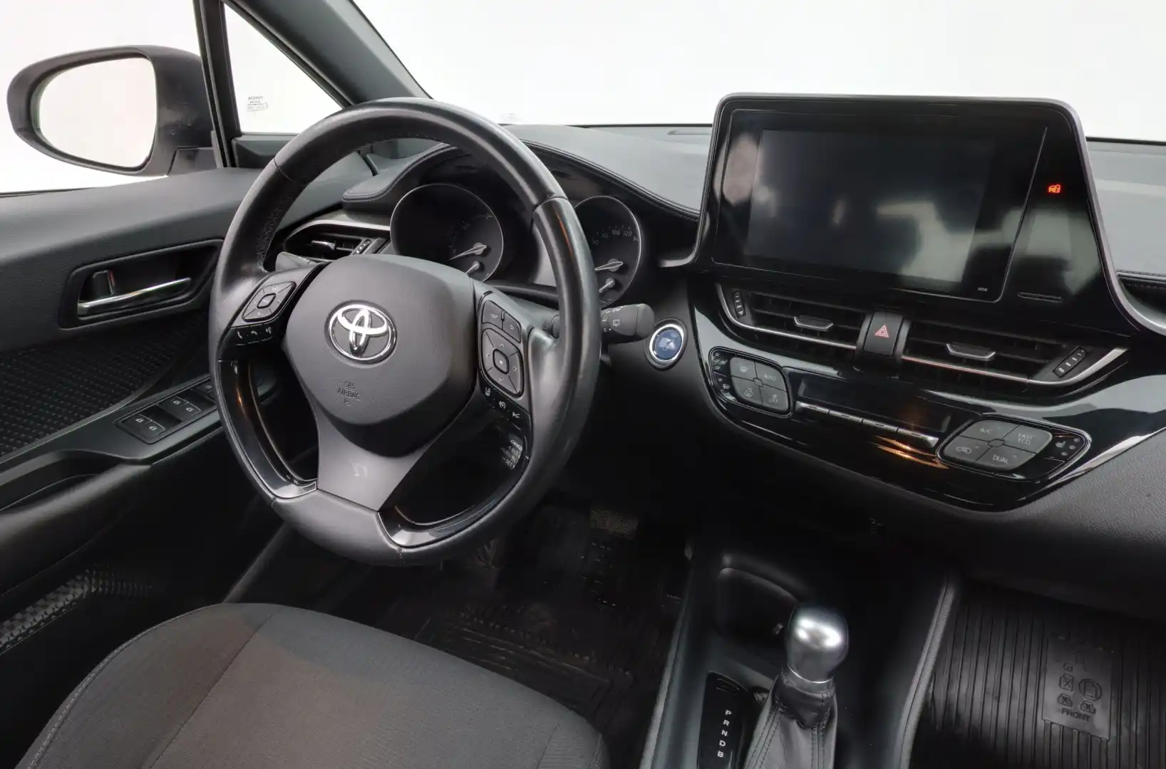 car-image