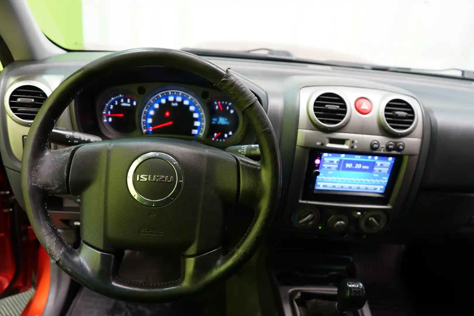 car-image