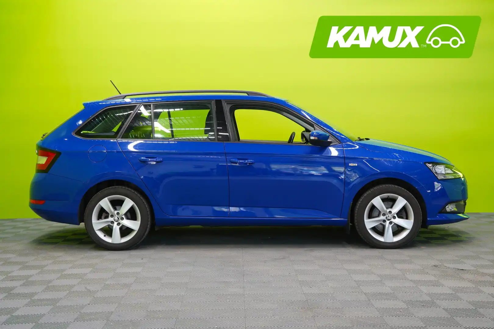 car-image