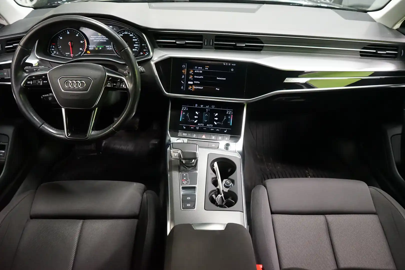 car-image