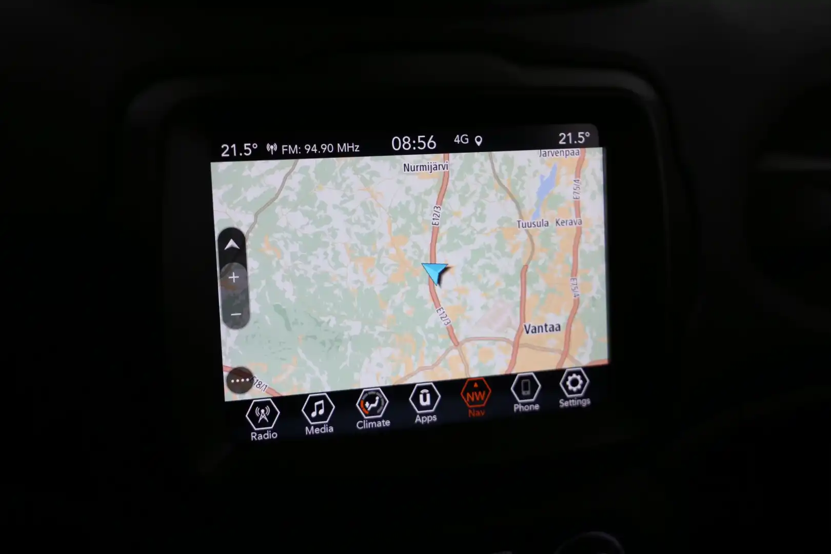 car-image