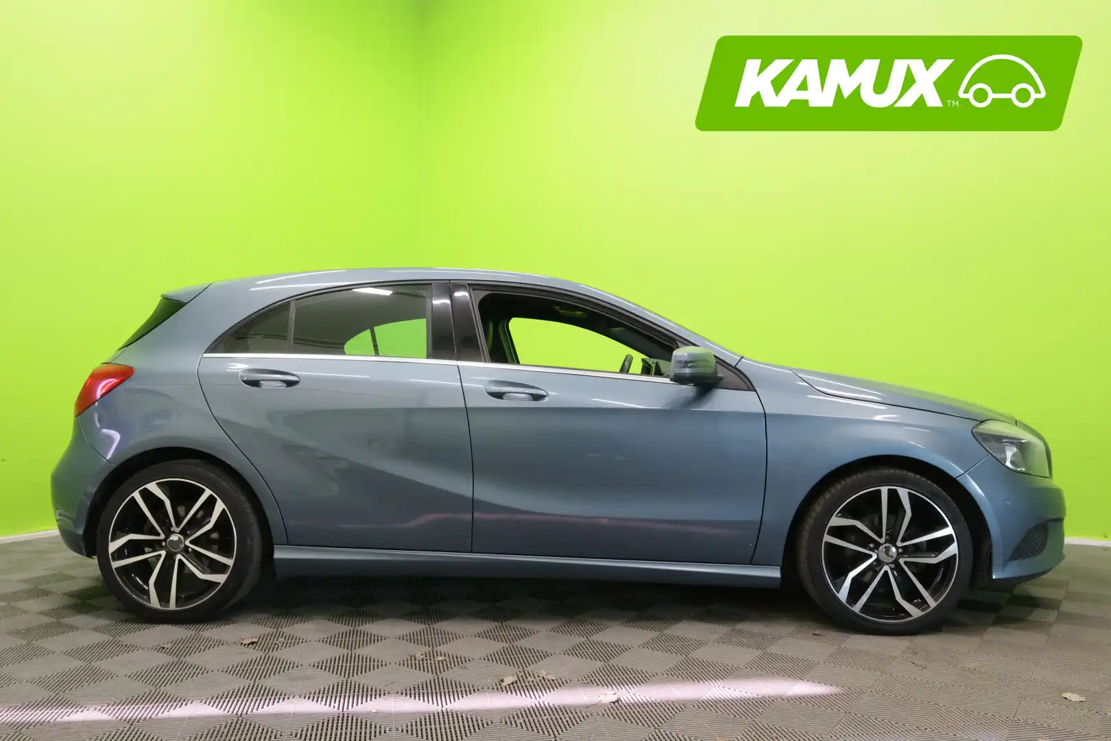 car-image