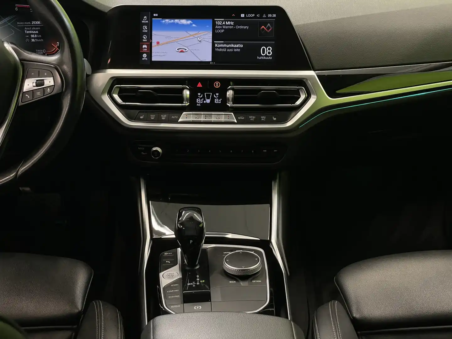 car-image