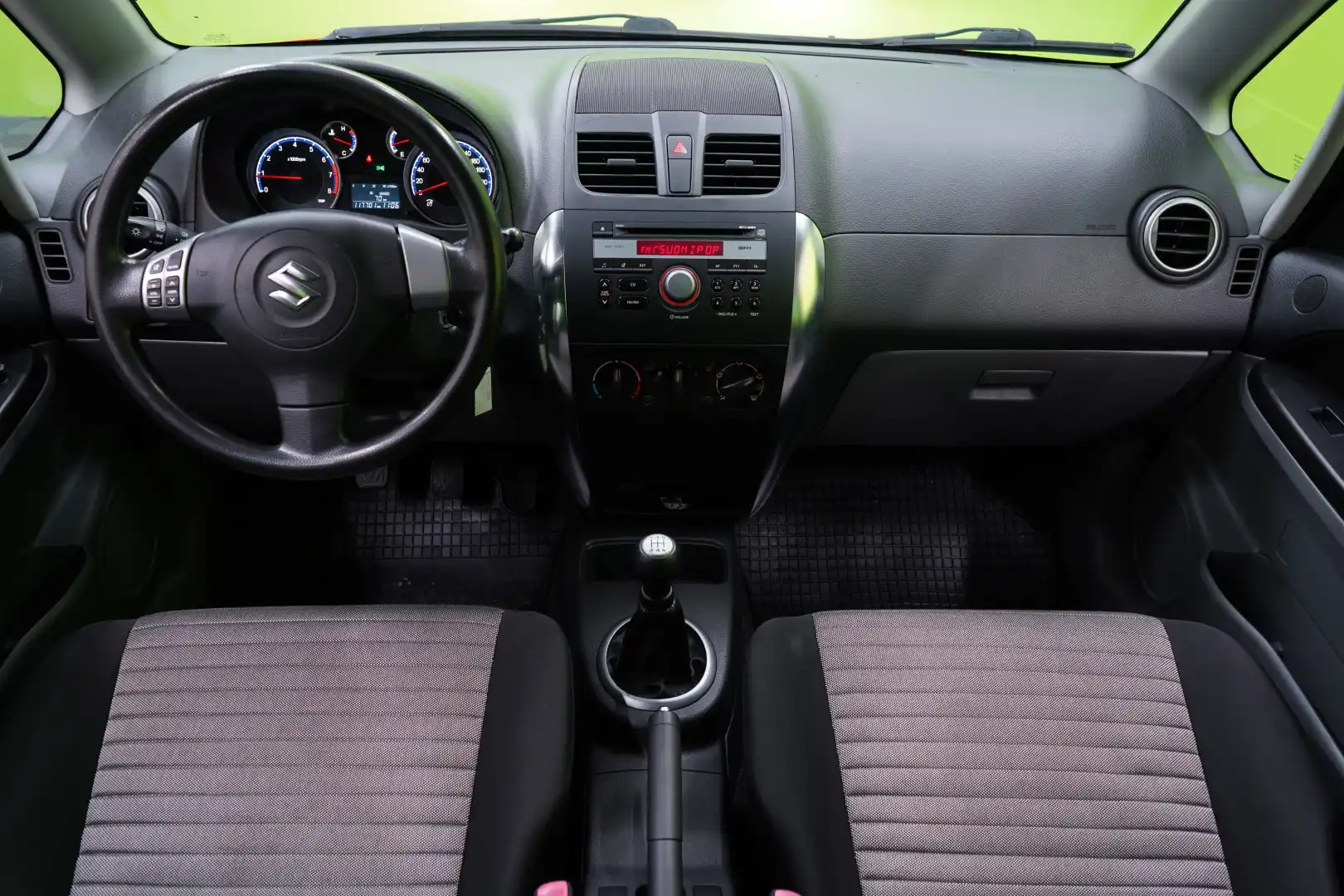 car-image