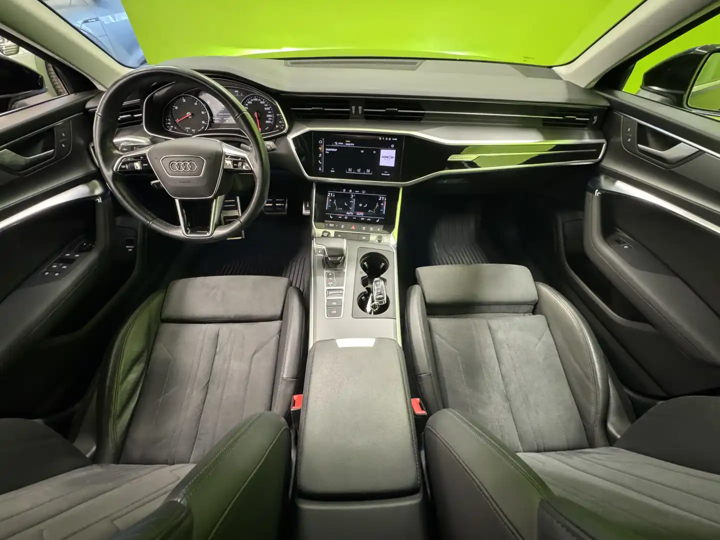 car-image