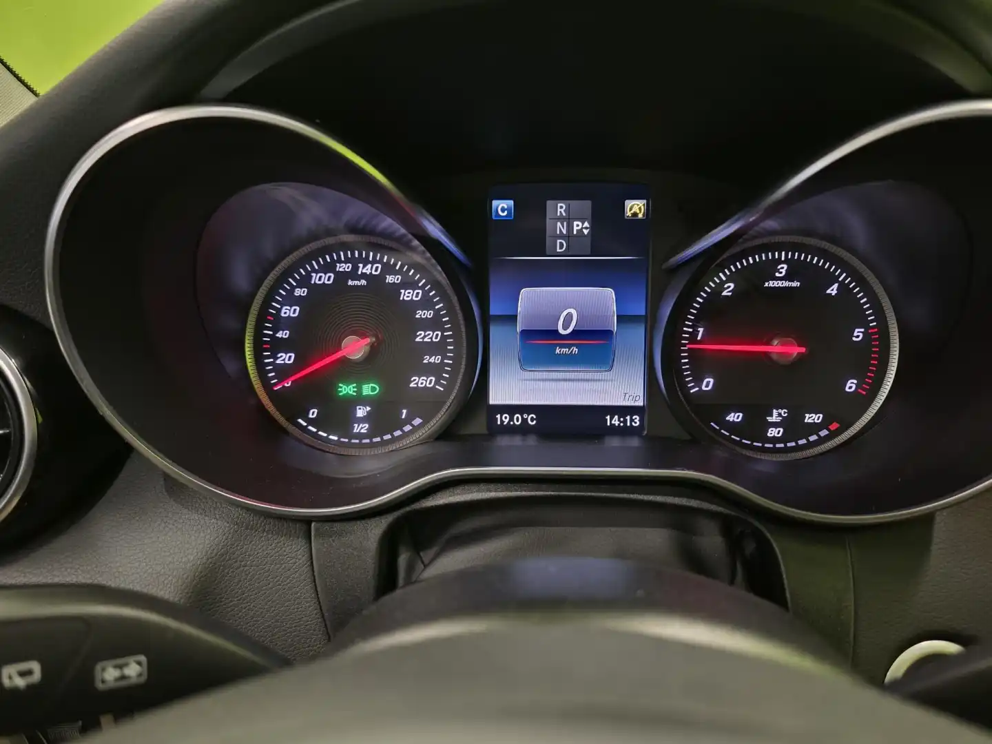 car-image