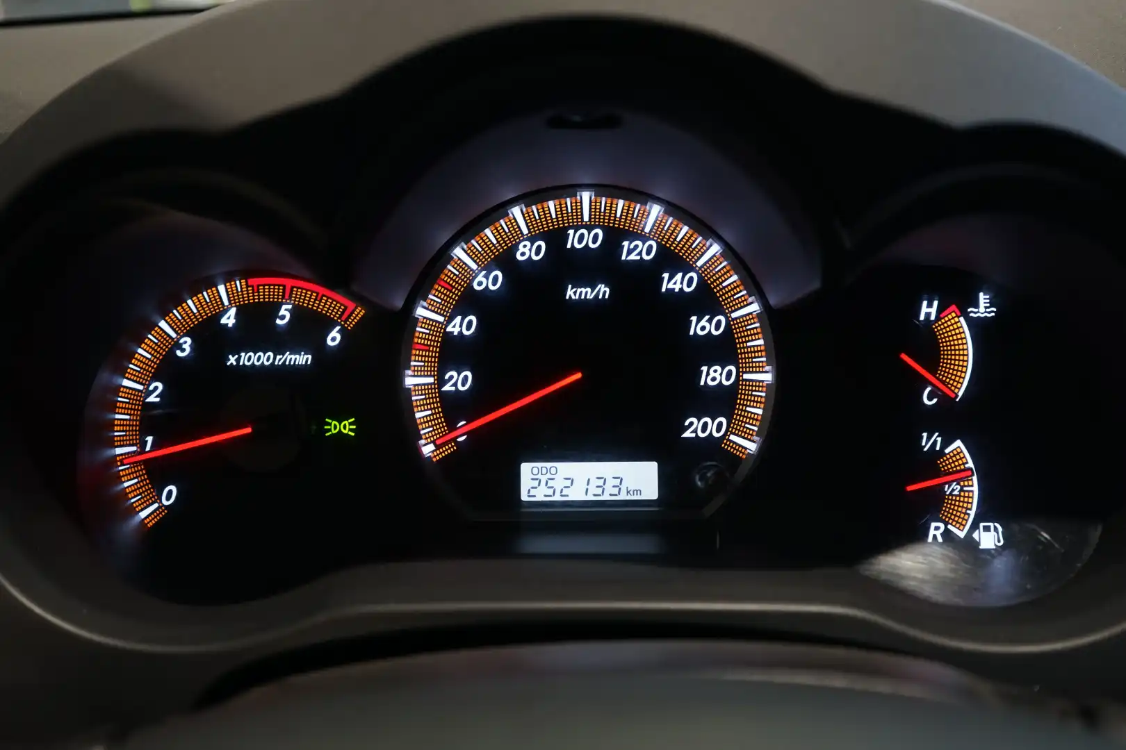 car-image