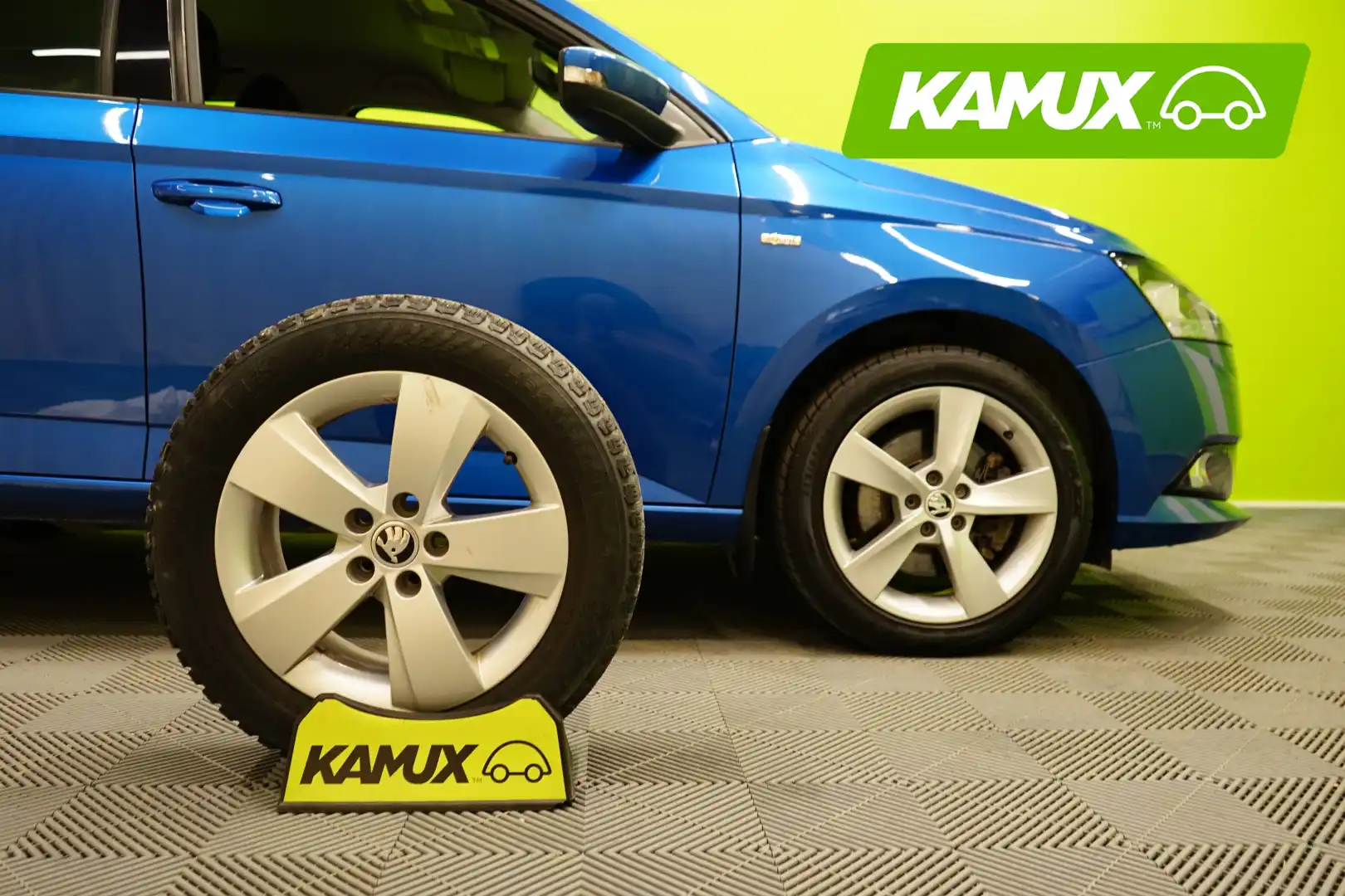 car-image