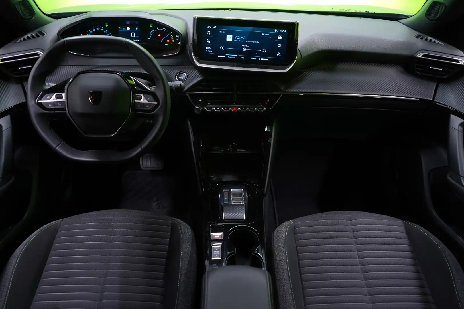 car-image