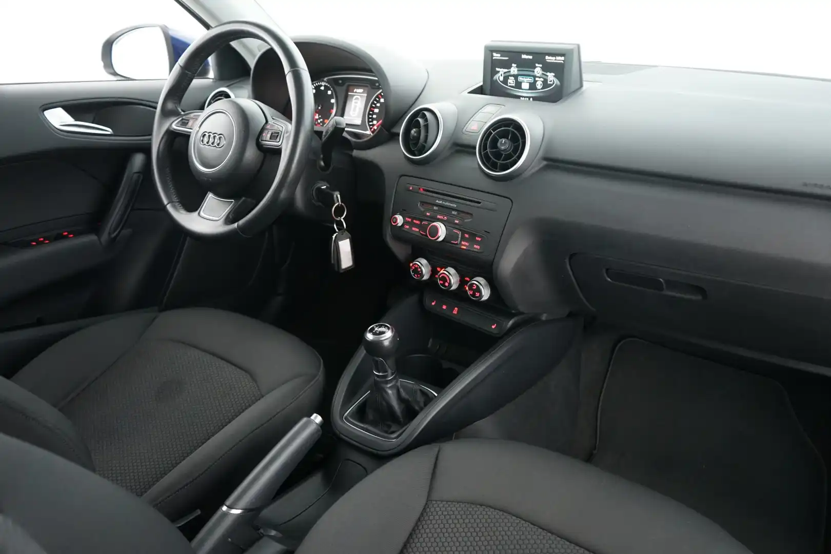 car-image