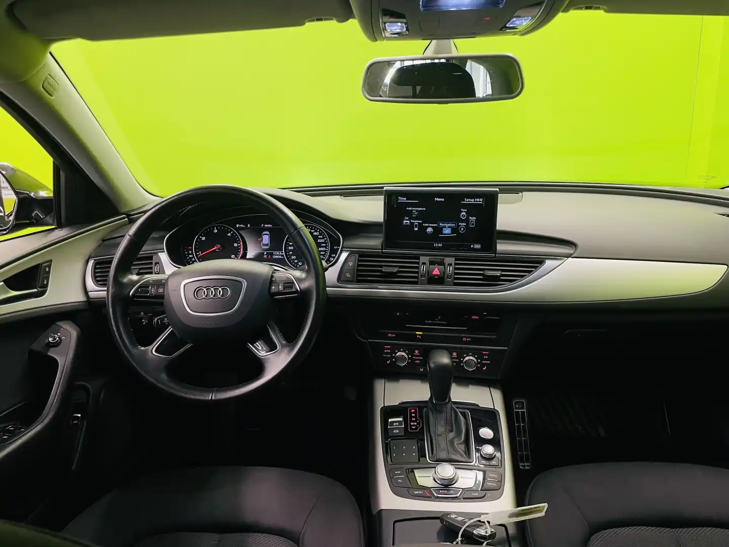 car-image