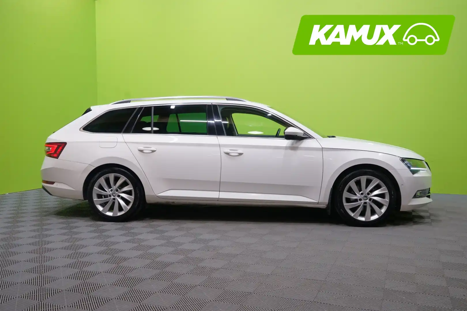 car-image