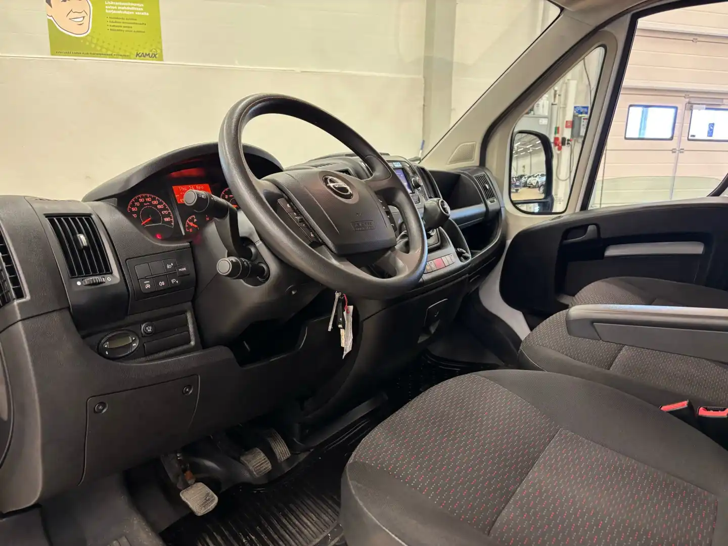 car-image