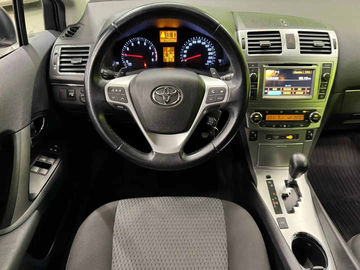 car-image