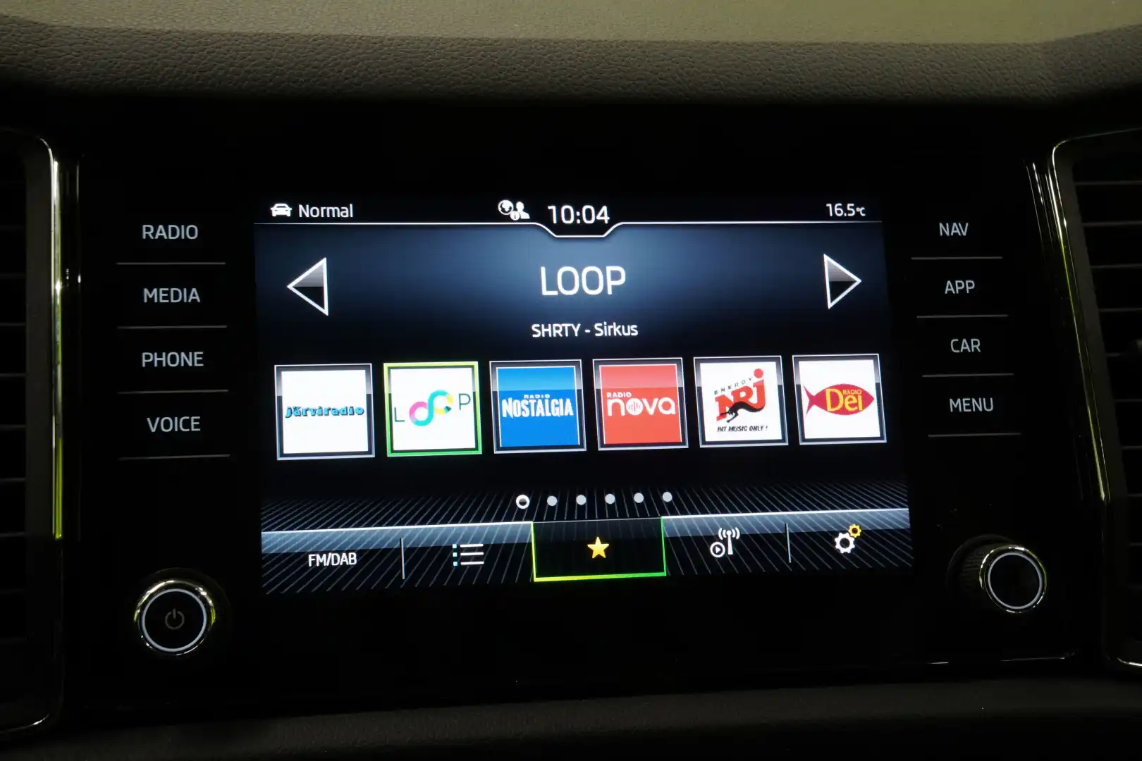car-image