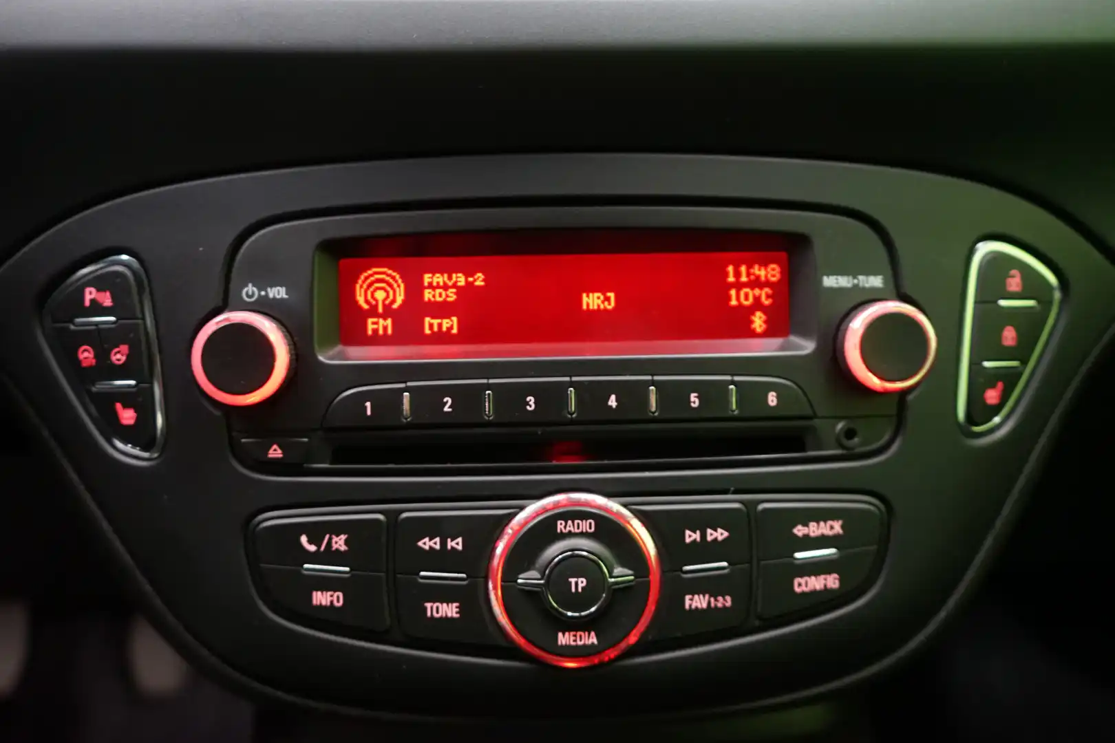 car-image