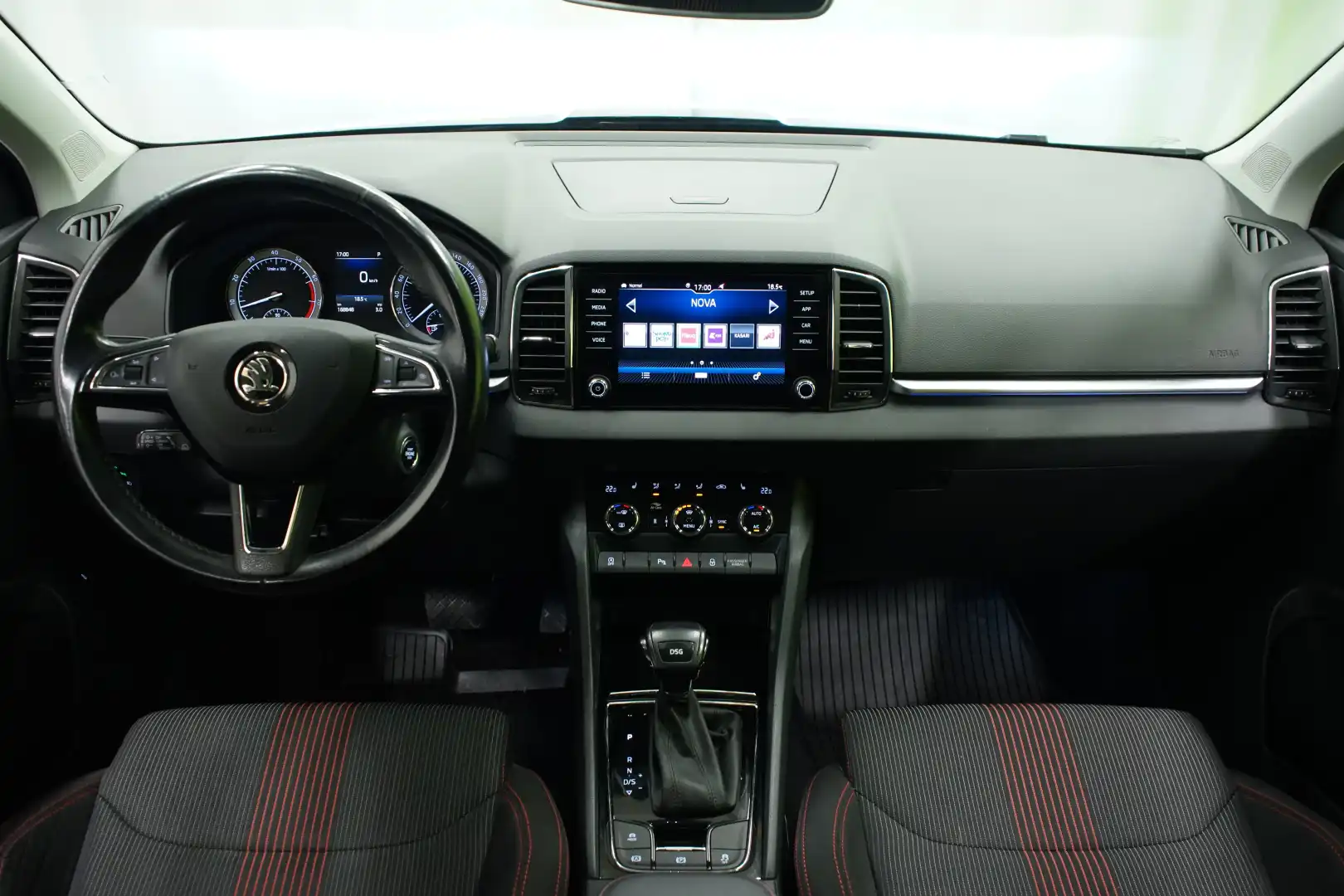 car-image