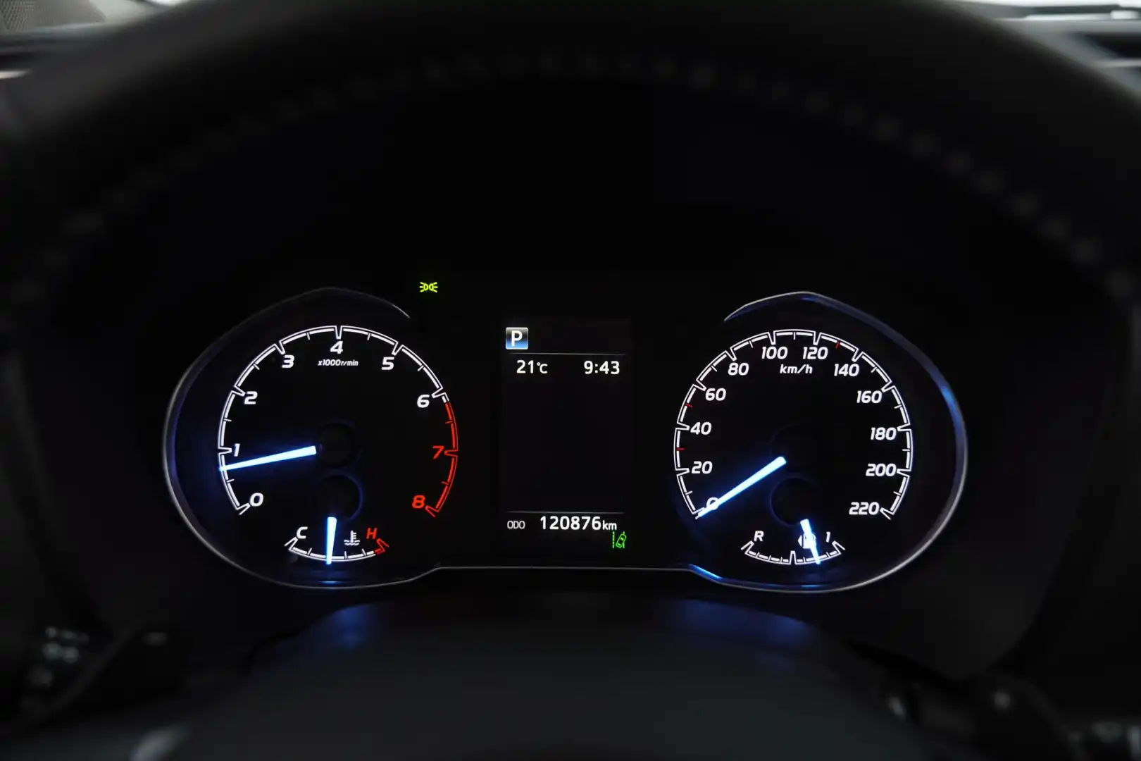car-image