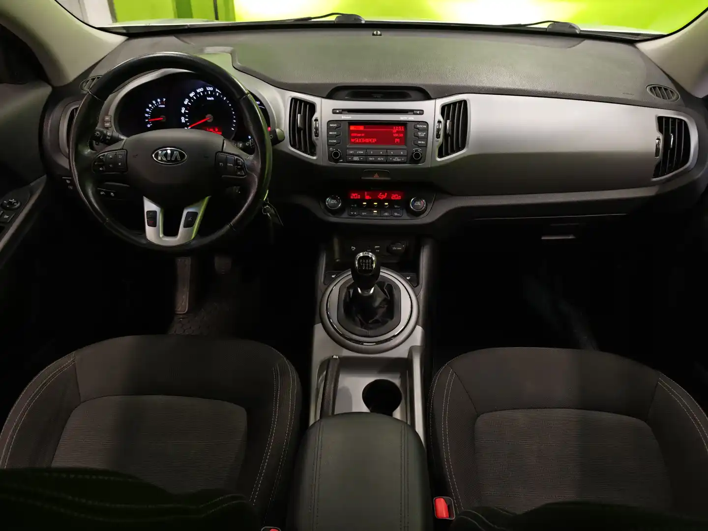 car-image