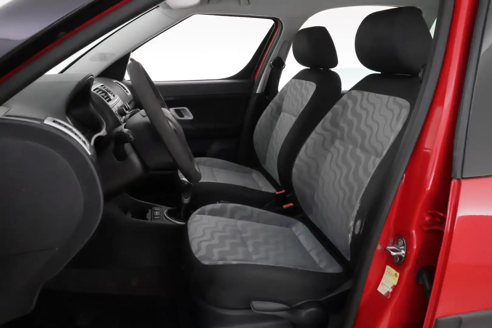 car-image