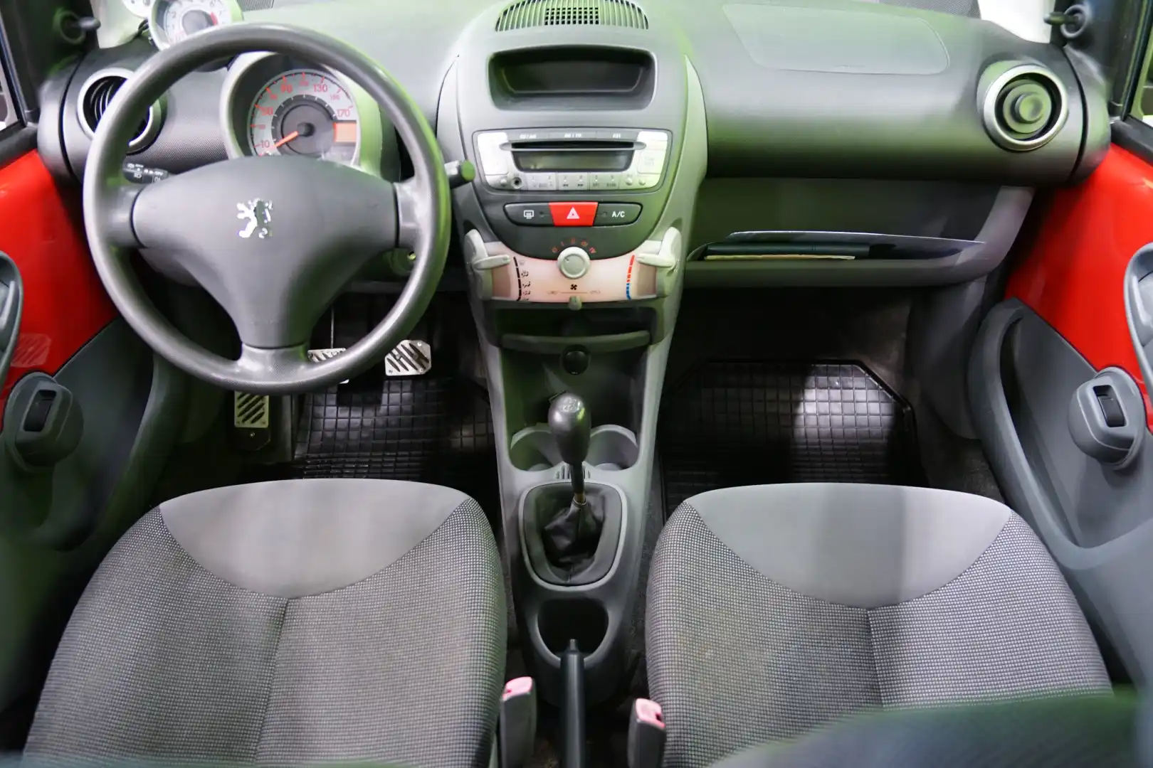 car-image