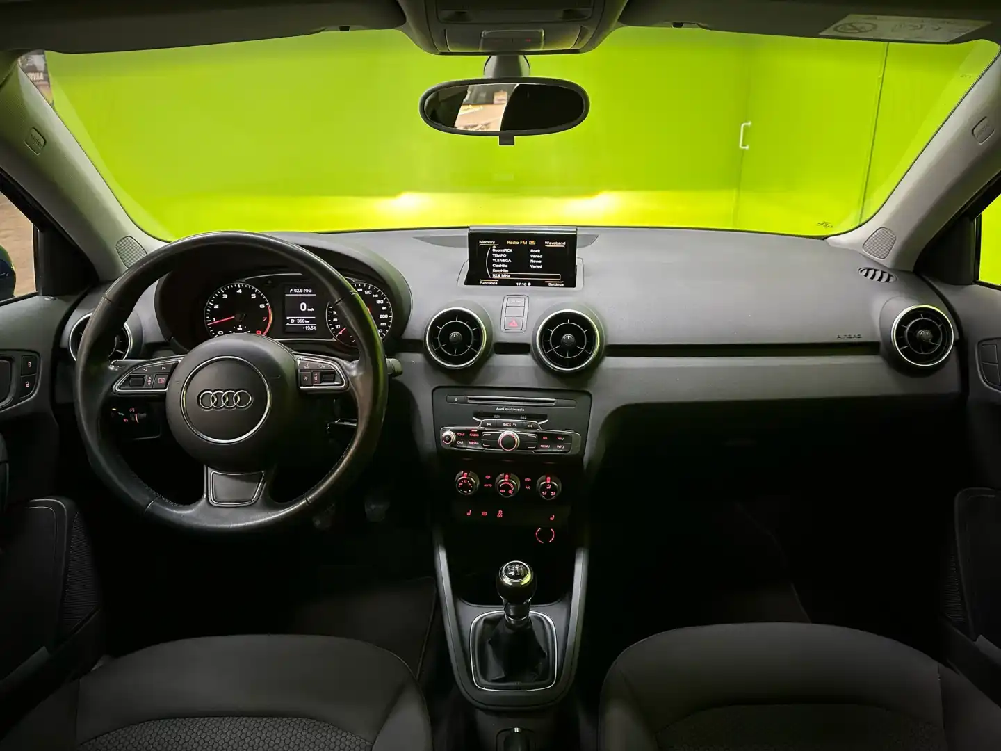 car-image