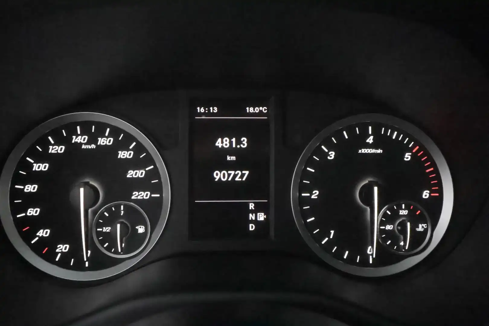 car-image