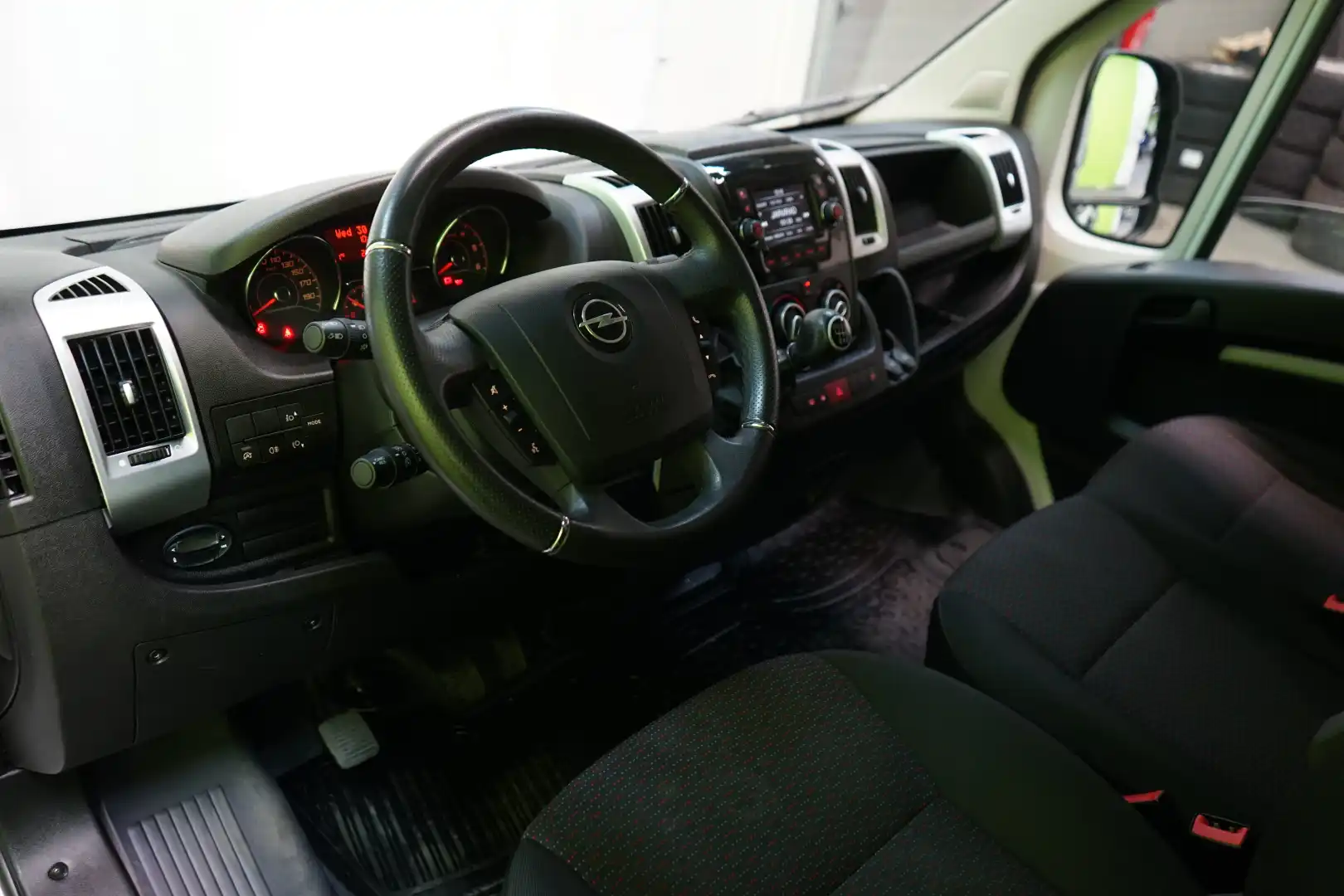 car-image
