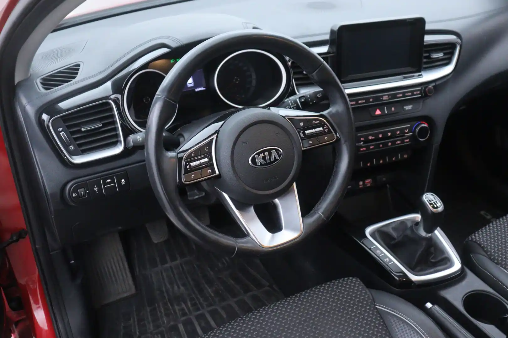 car-image