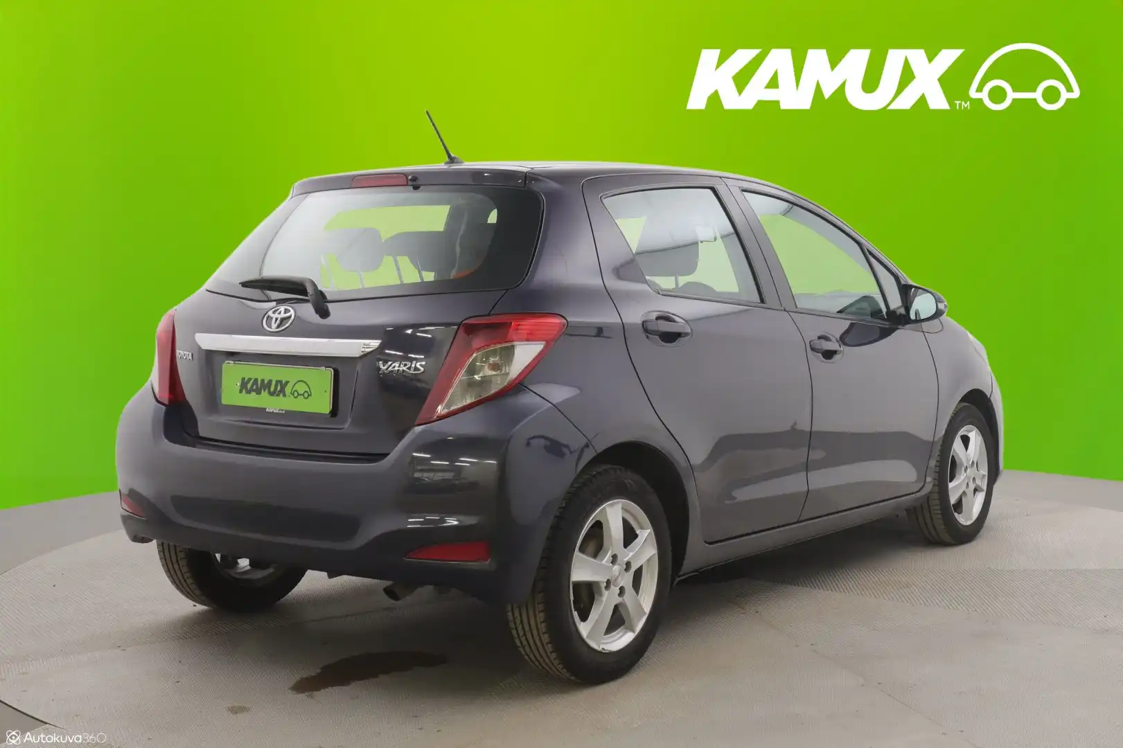 car-image