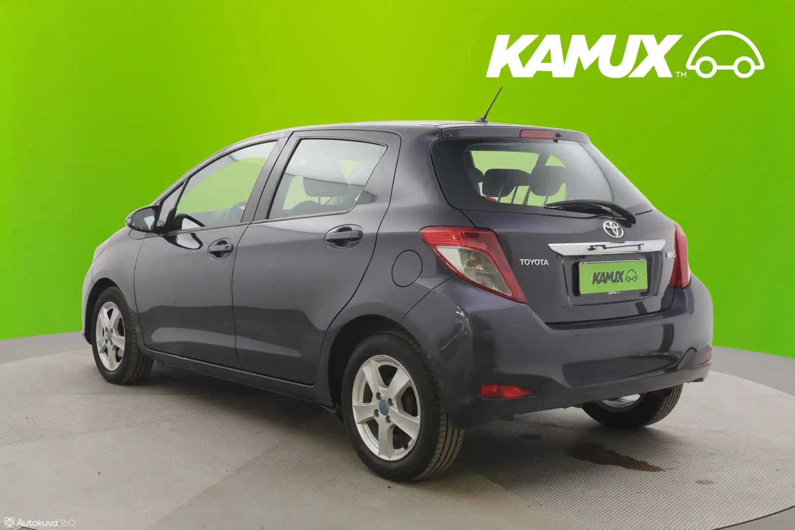 car-image