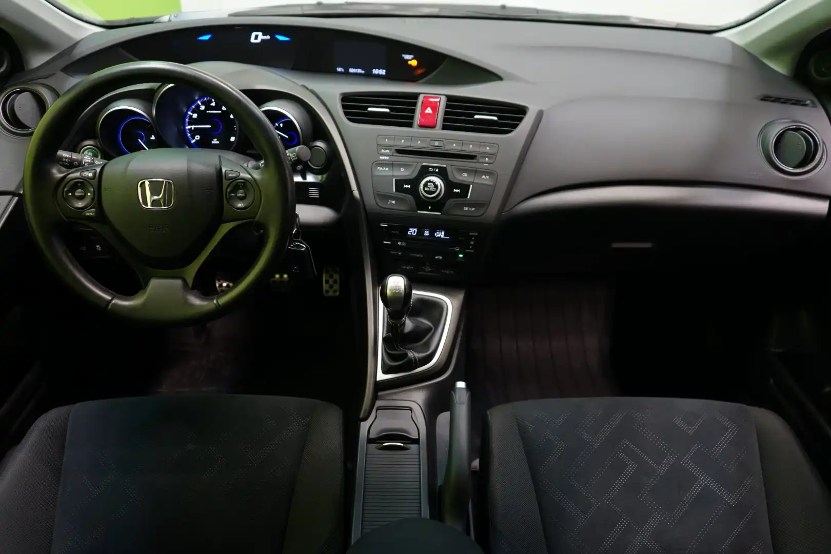 car-image