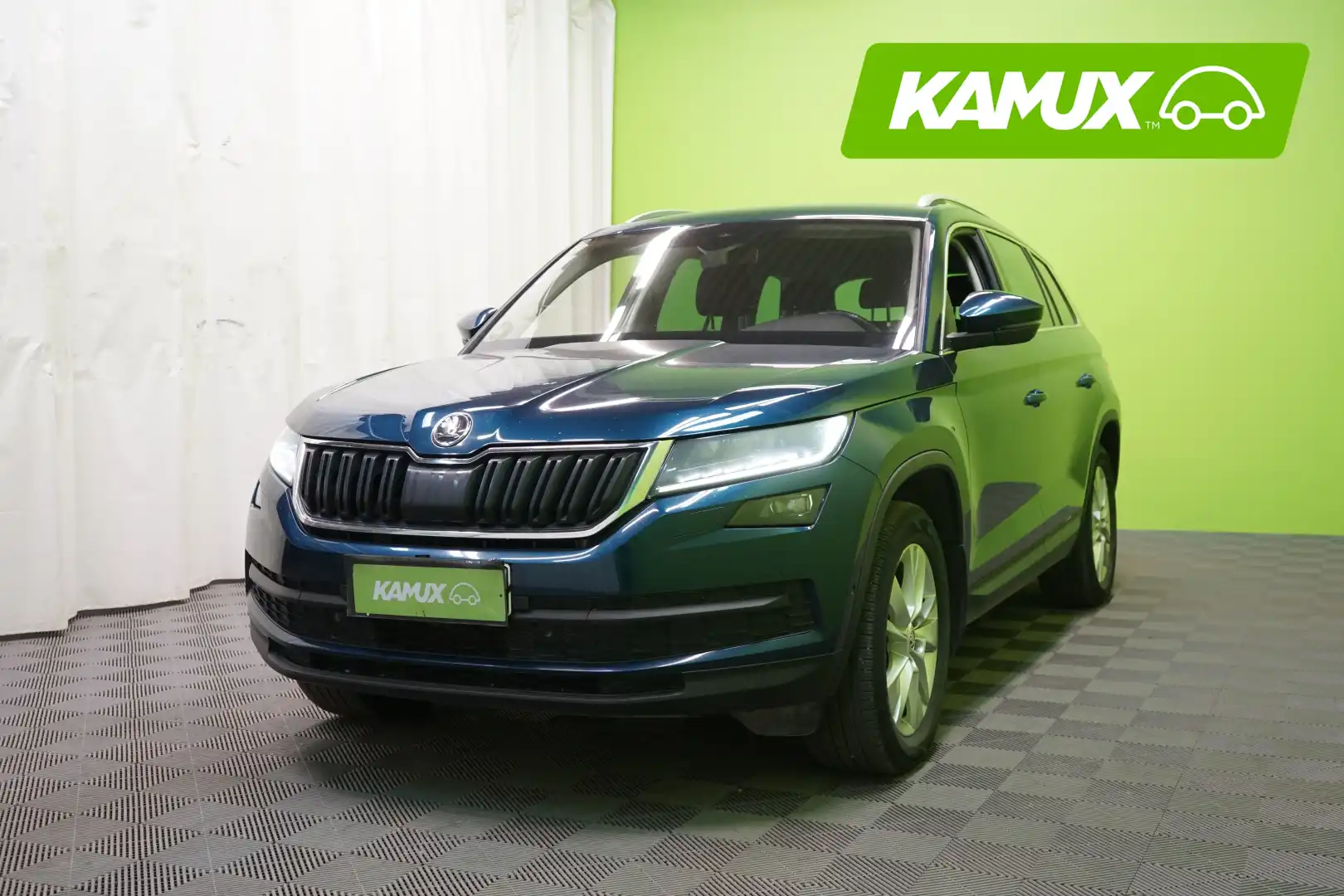 car-image