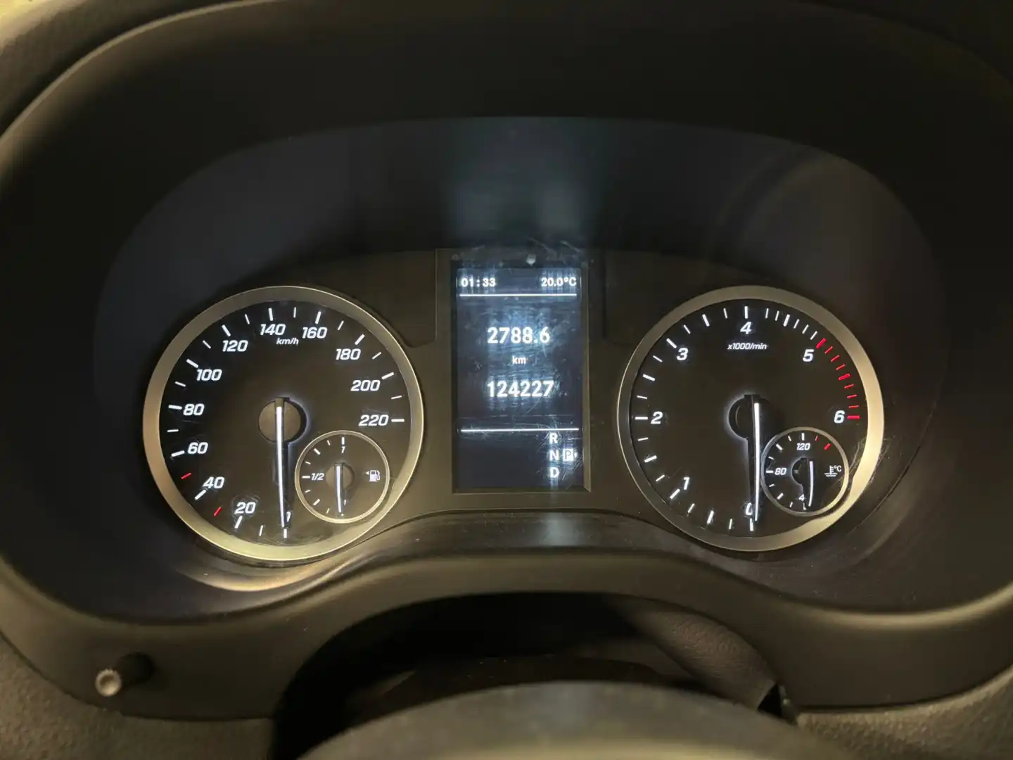 car-image
