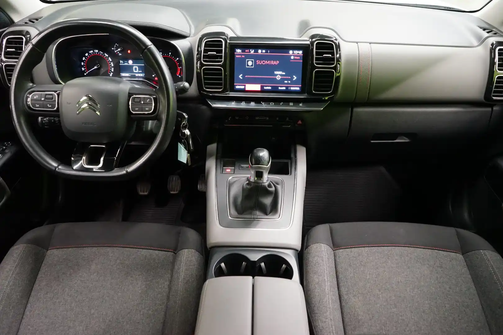 car-image